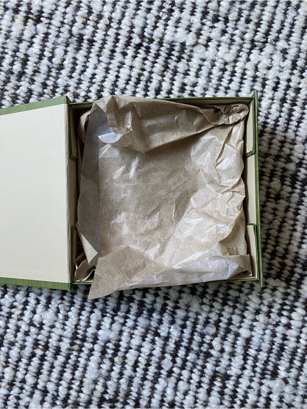 Gucci Small Gift Box - Picture 2 of 3